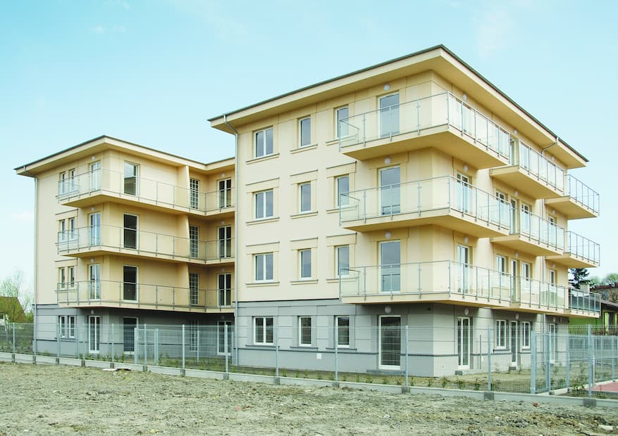 Widok zewnętrzny budynku wielorodzinnego na ul. Przemiarki w Krakowie
